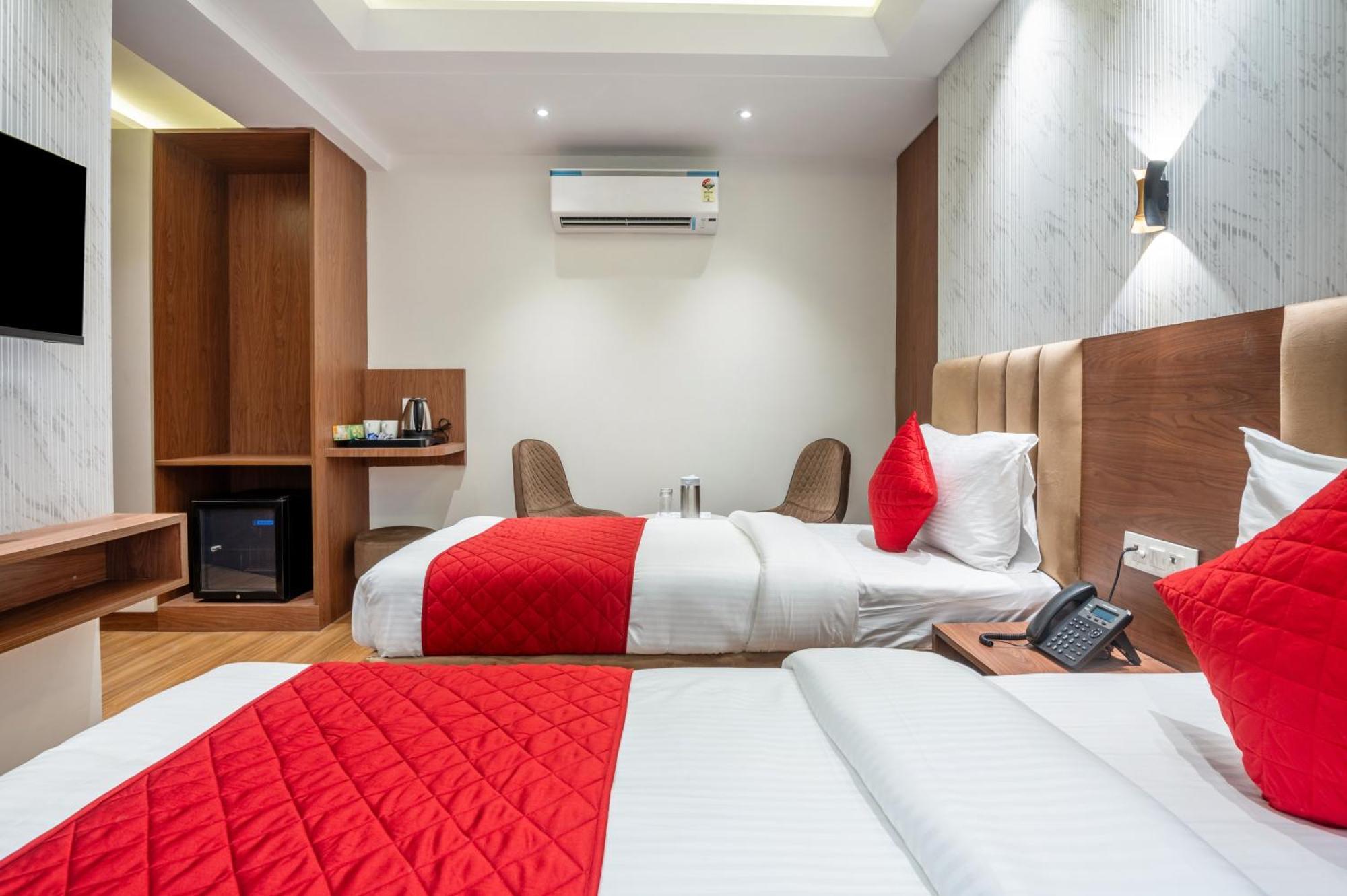 Hotel Avaas - Faiz Road Karol Bagh Dillí Exteriér fotografie