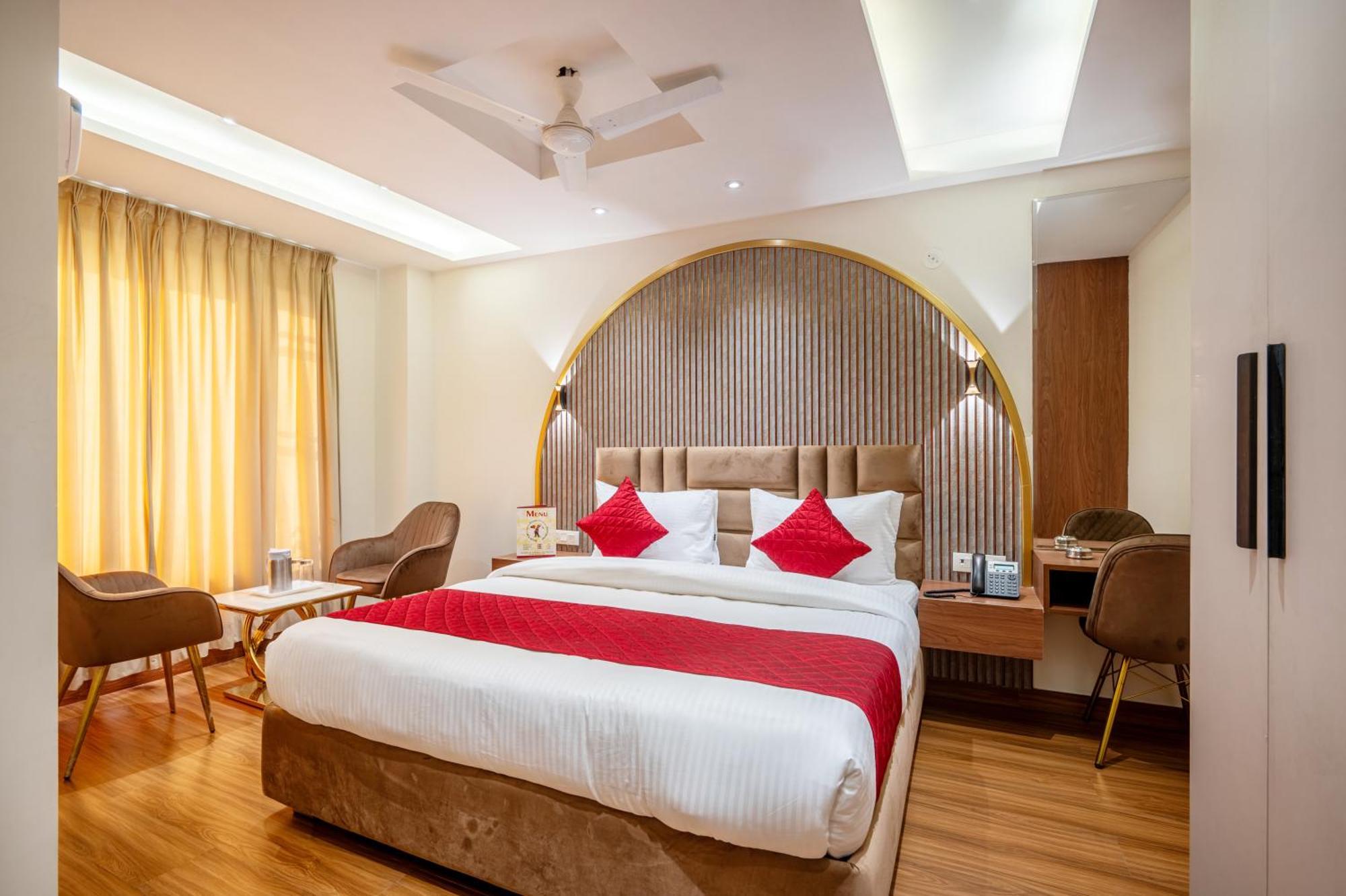 Hotel Avaas - Faiz Road Karol Bagh Dillí Exteriér fotografie