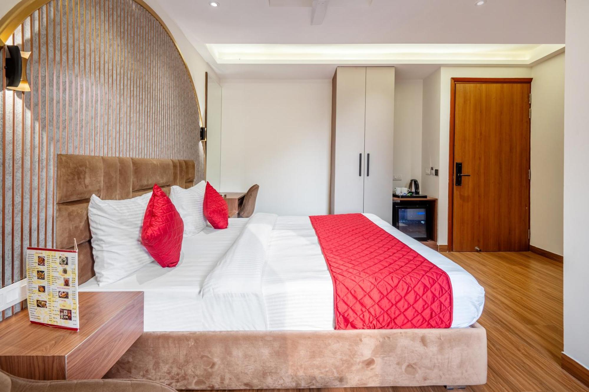 Hotel Avaas - Faiz Road Karol Bagh Dillí Exteriér fotografie